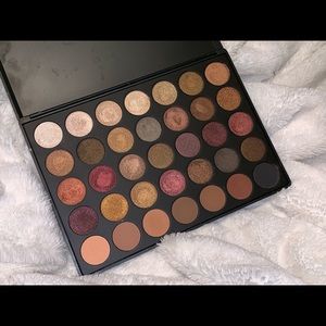 Morphe 35F Fall Into Frost Palette